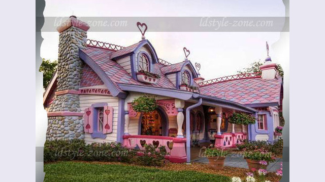 Isabellas-Little-Pink-House-1-1